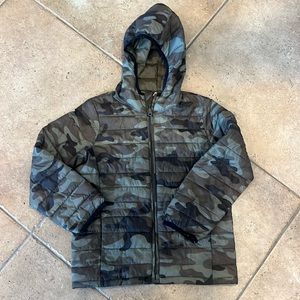 Boys Gap Kids camo jacket size small is great condition $10